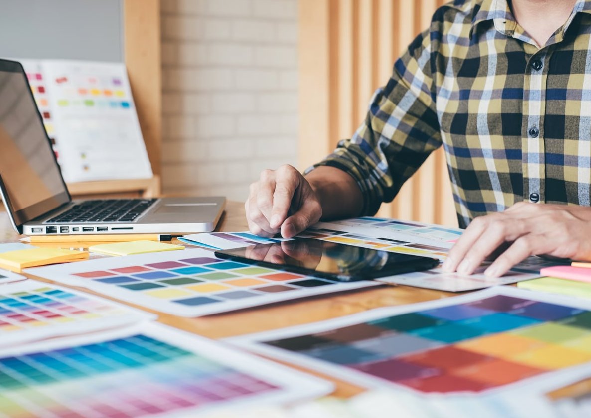 designer sketching feedback